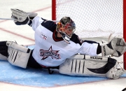 九游游戏-赛道上的双重奏，威廉姆斯轻取索伯，阿隆索点燃赛场激情