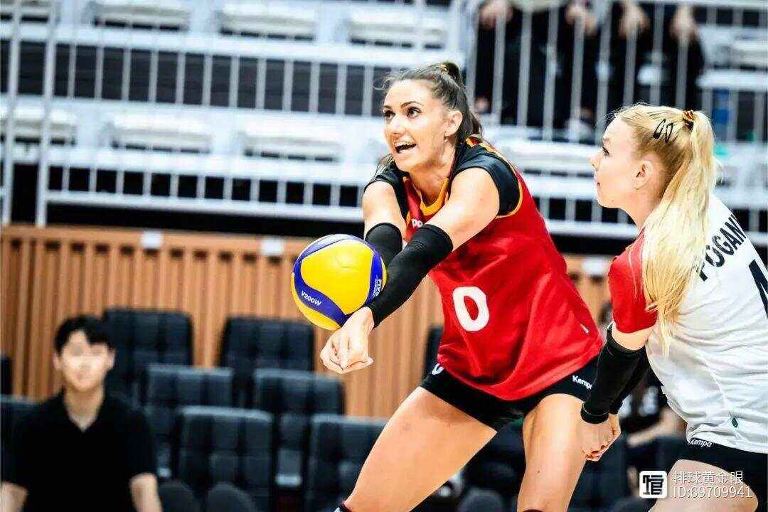 波兰客场逆转瑞士，实现晋级奇迹